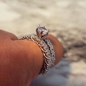 Flash Diamond Round Engagement Silvery Rings for Women